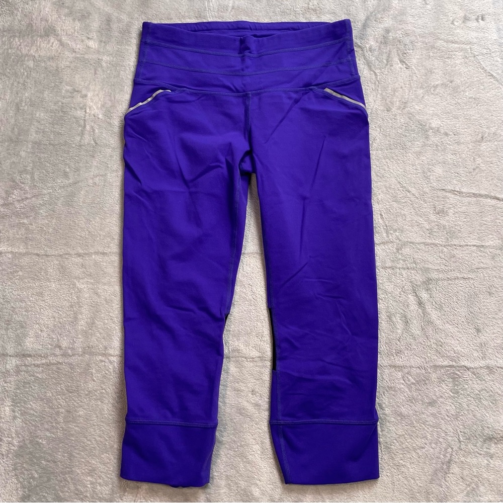 Athleta Capri‎ Legging Small Relay Reflective Running Athletic Purple